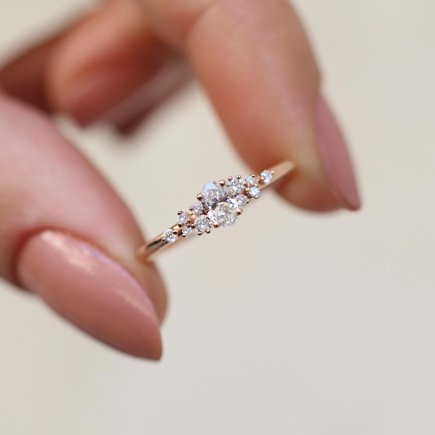 0.35 Karat Vintage Asymmetrischer Diamantring