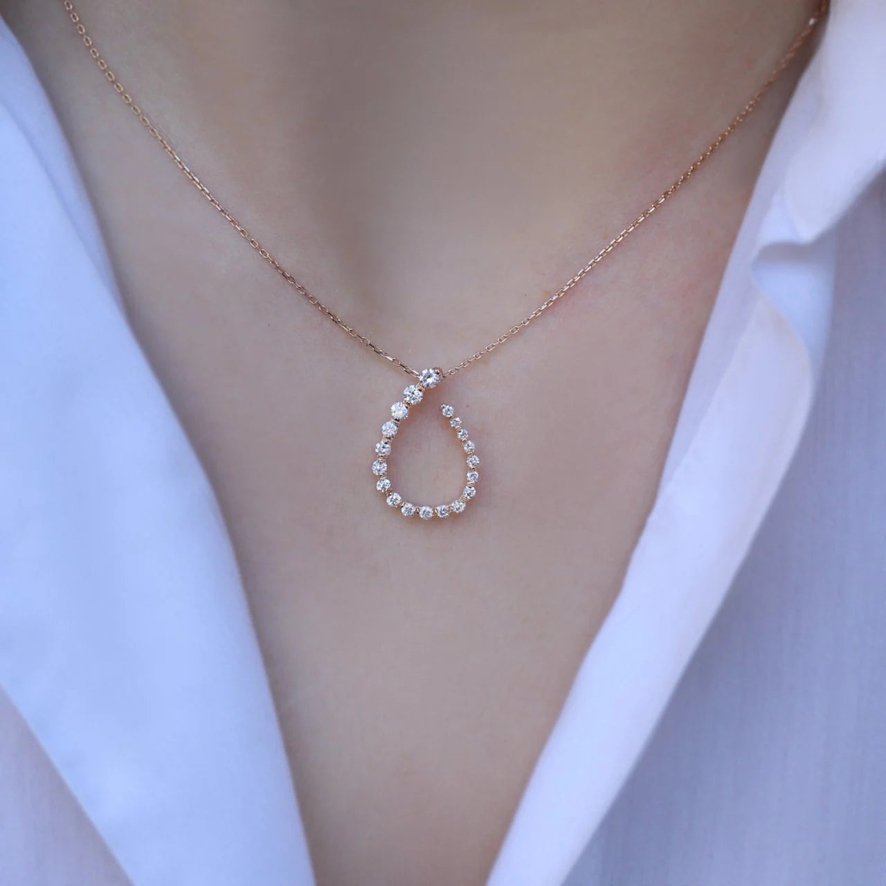 0,35 Karat Diamant-Tropfenkette