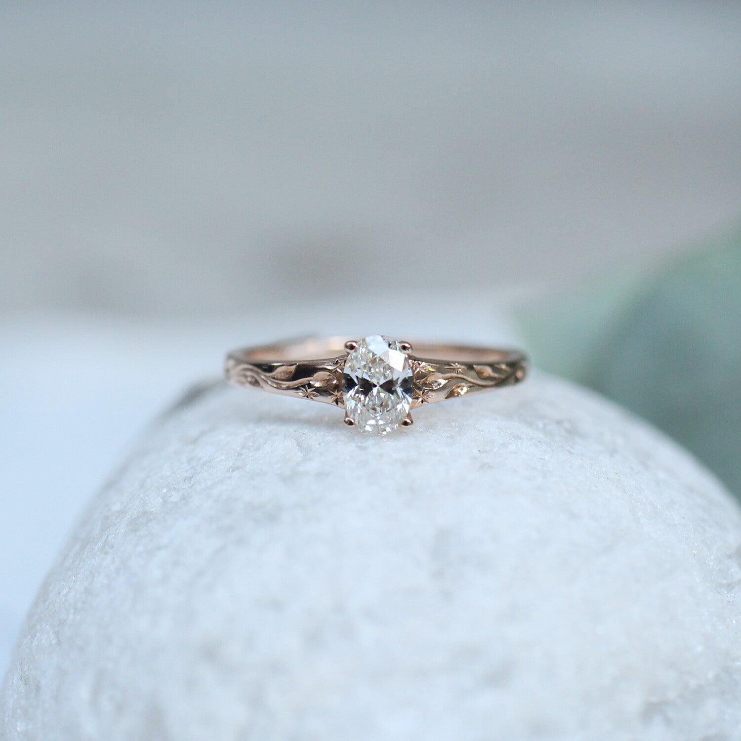 0.40 Carat Vintage Mona Design Diamond Ring