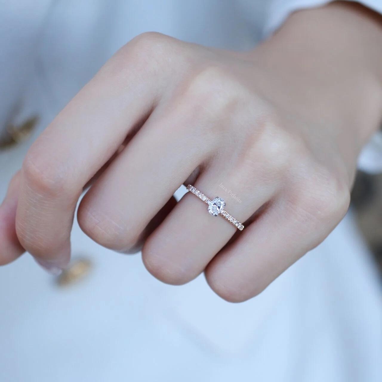 0.50 Carat Oval Diamond Solitaire Ring with Side Stones