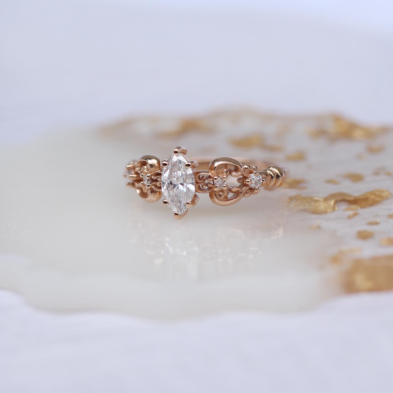0.55 Karat Vintage Design Marquise Diamantring