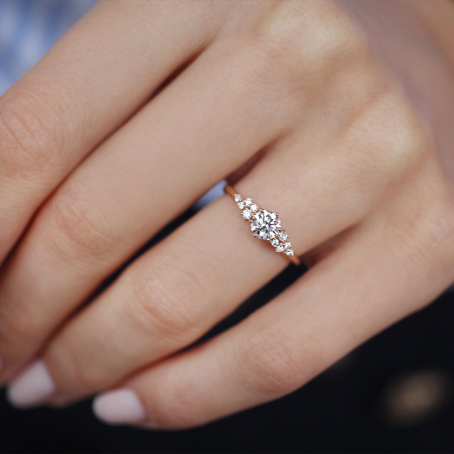 0.60 Karat Vintage Sonderanfertigung Asymmetrischer Diamant Solitärring