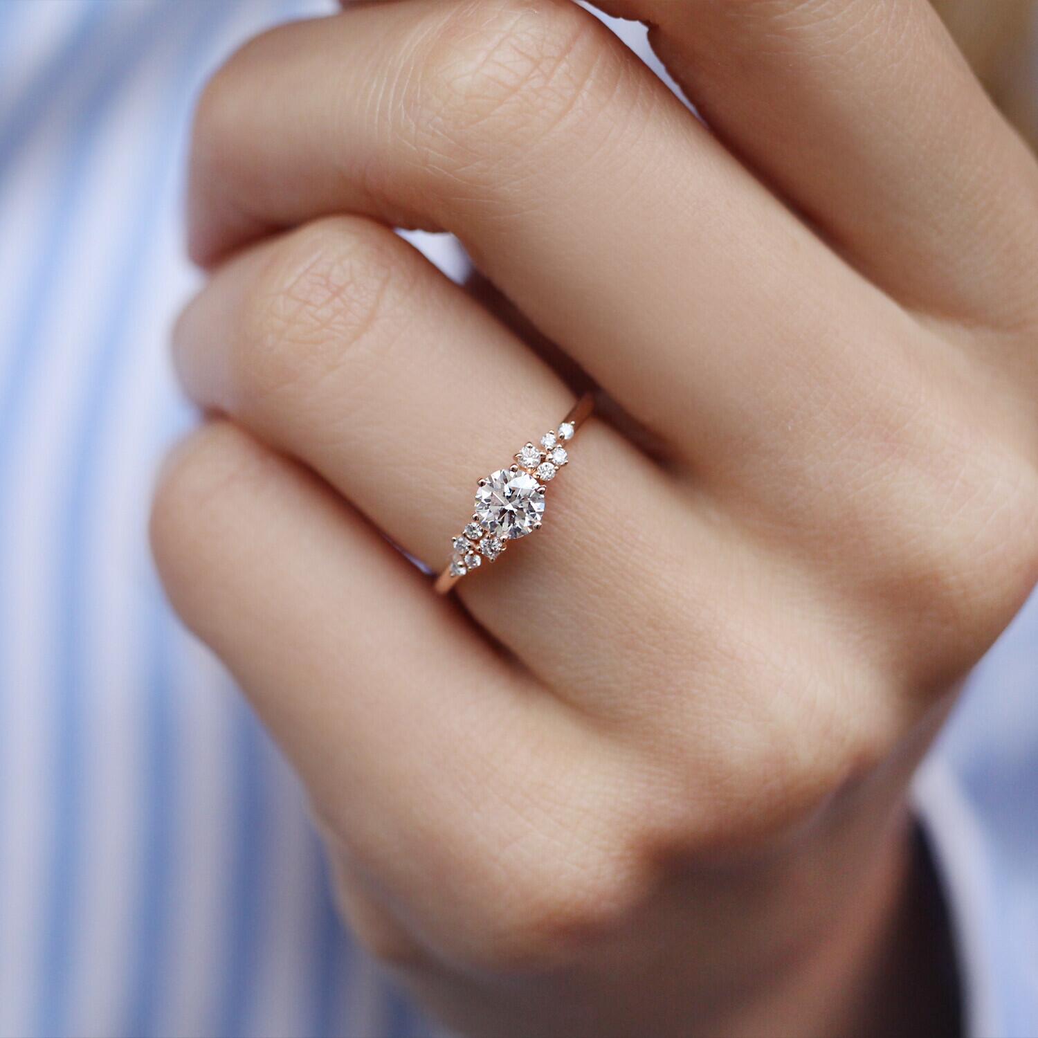 0.60 Karat Vintage Sonderanfertigung Asymmetrischer Diamant Solitärring