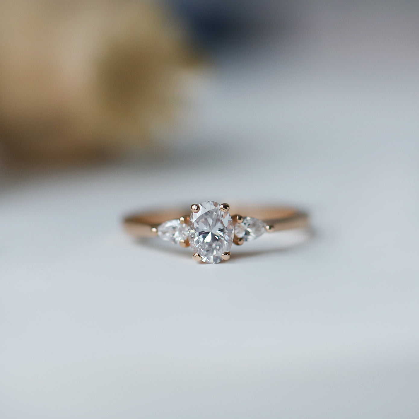 0.65 Karat F SI2 GIA zertifizierter Vintage Clara Diamantring