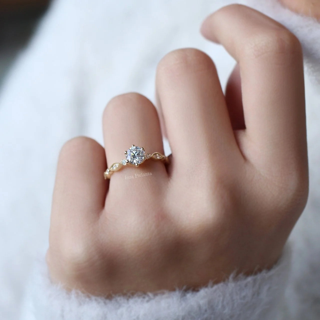 0.82 Carat F SI2 HRD Certified Vintage Design Solitaire Diamond Ring