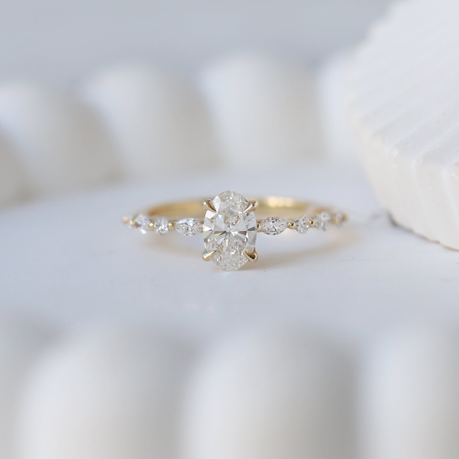 0.90 Carat H VS2 HRD Certified Vintage Elena Diamond Ring