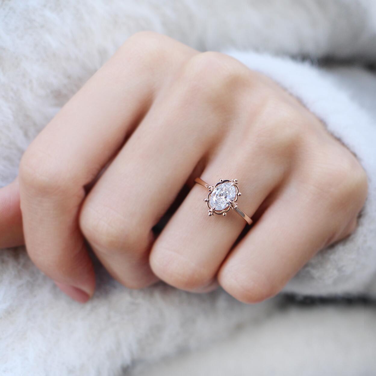 1.00 Karat F SI2 HRD Vintage Aria Design Diamantring