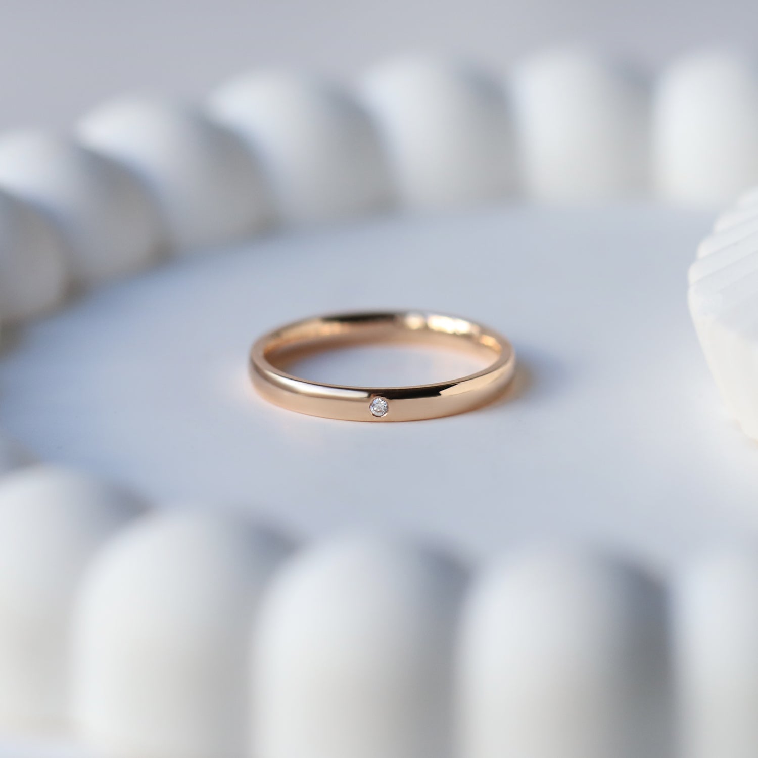 14 Karat Gold Ehering mit Diamant