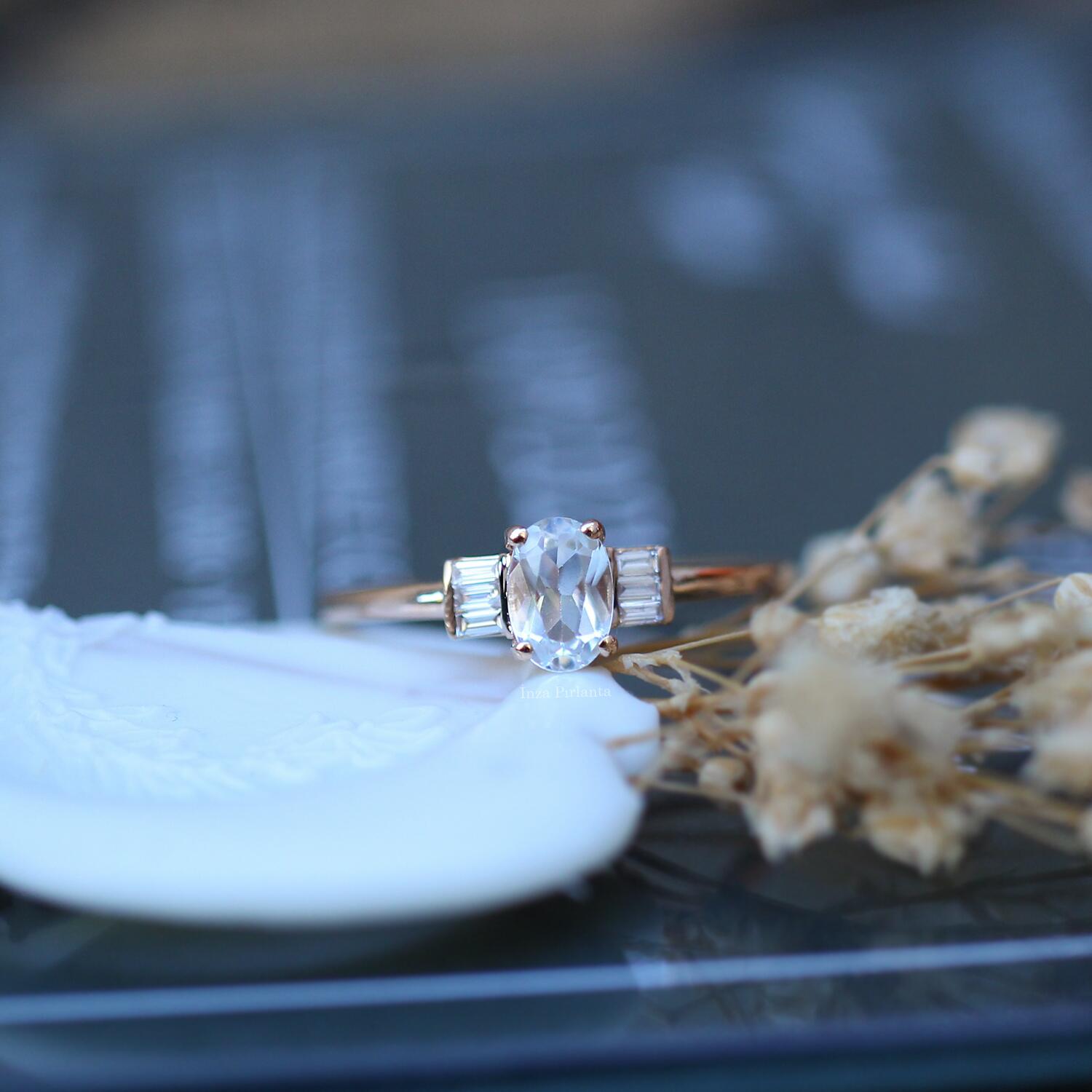 Vintage White Sapphire & Diamond Ring