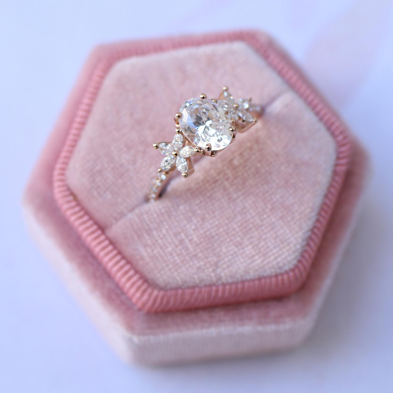 Vintage Daisy White Topaz & Diamond Ring