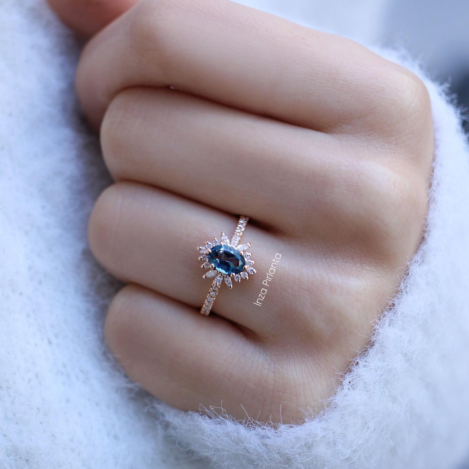 Vintage Hera London Blue & Diamond Ring
