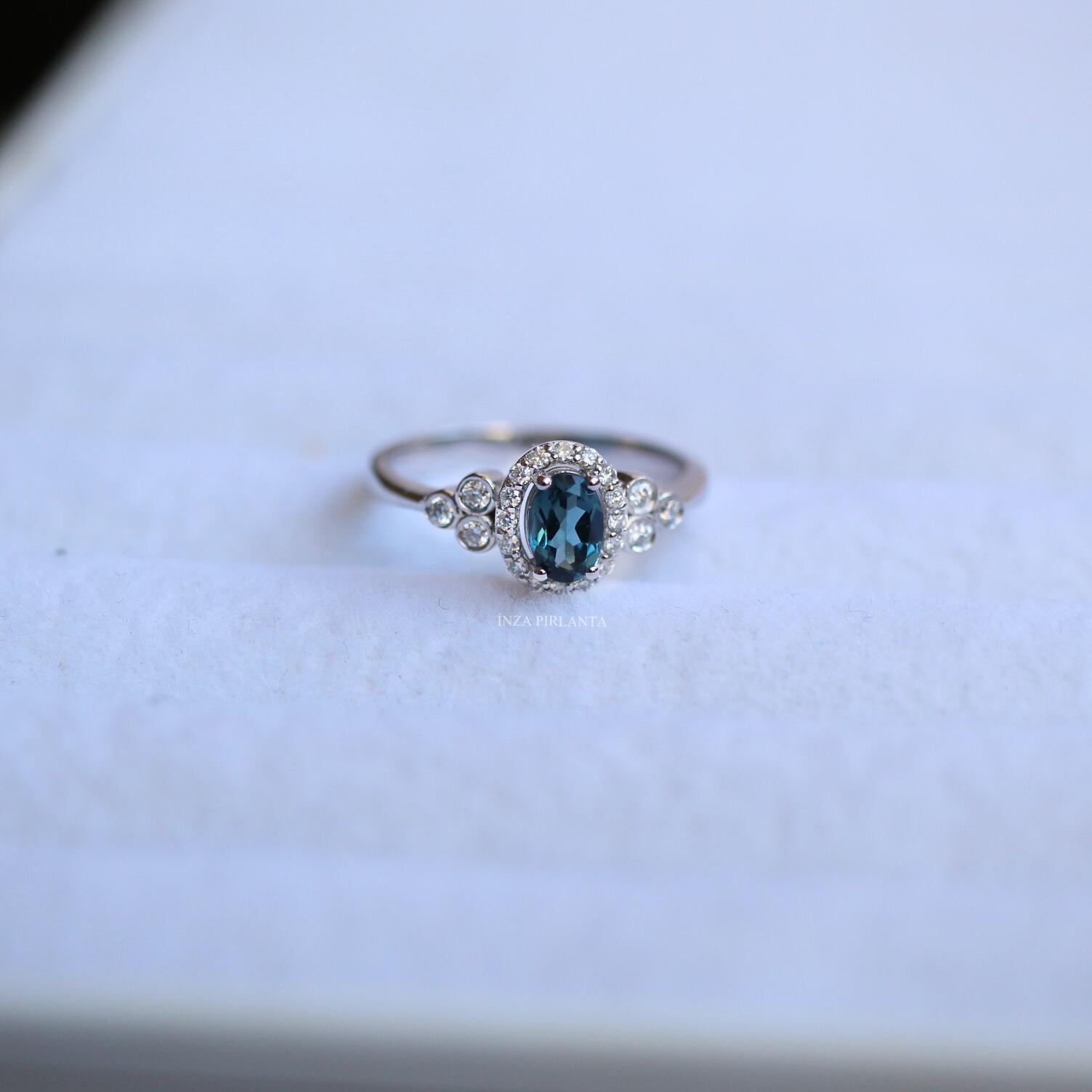 Vintage London Blue & Diamantring