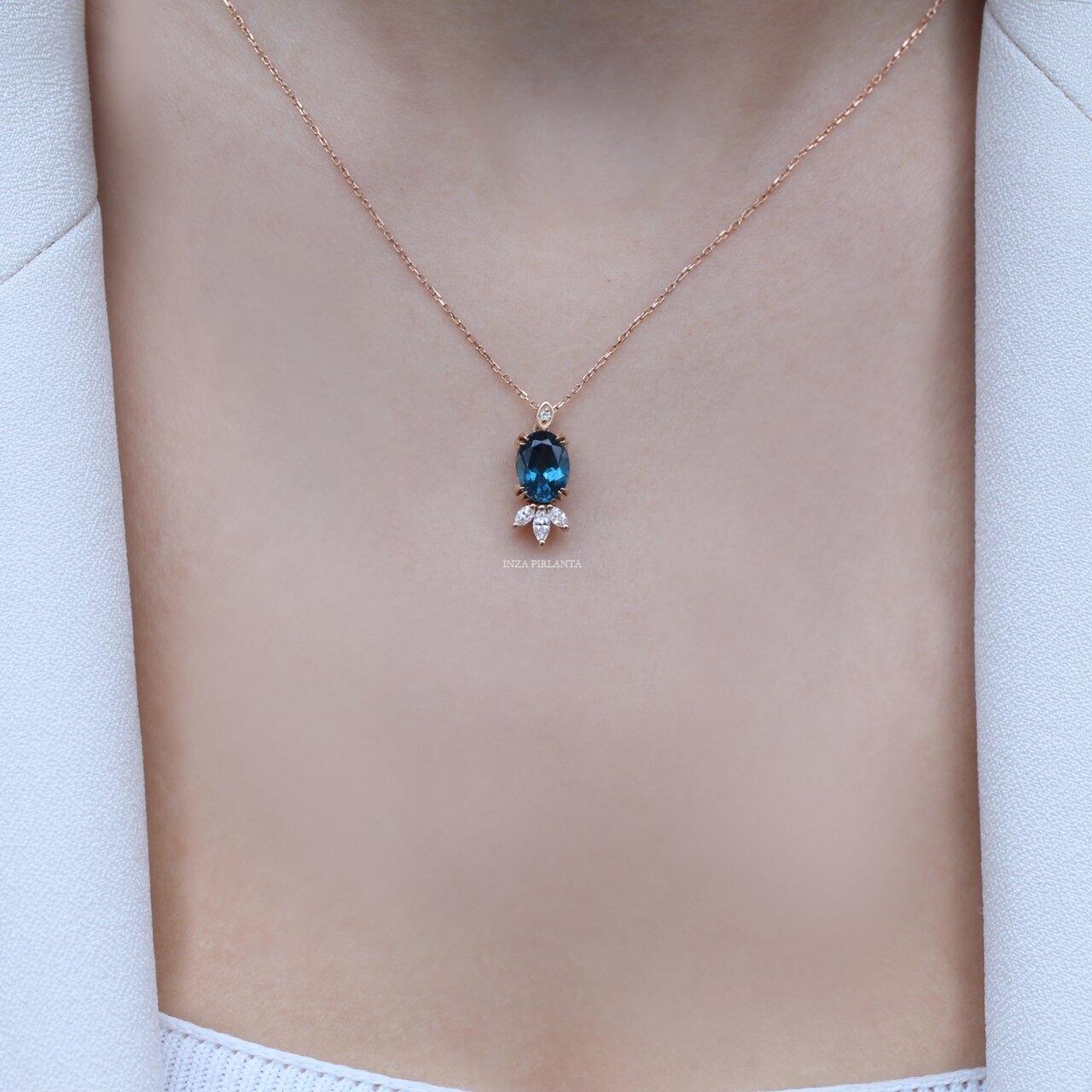 Vintage Lotus London Blue & Pırlanta Kolye