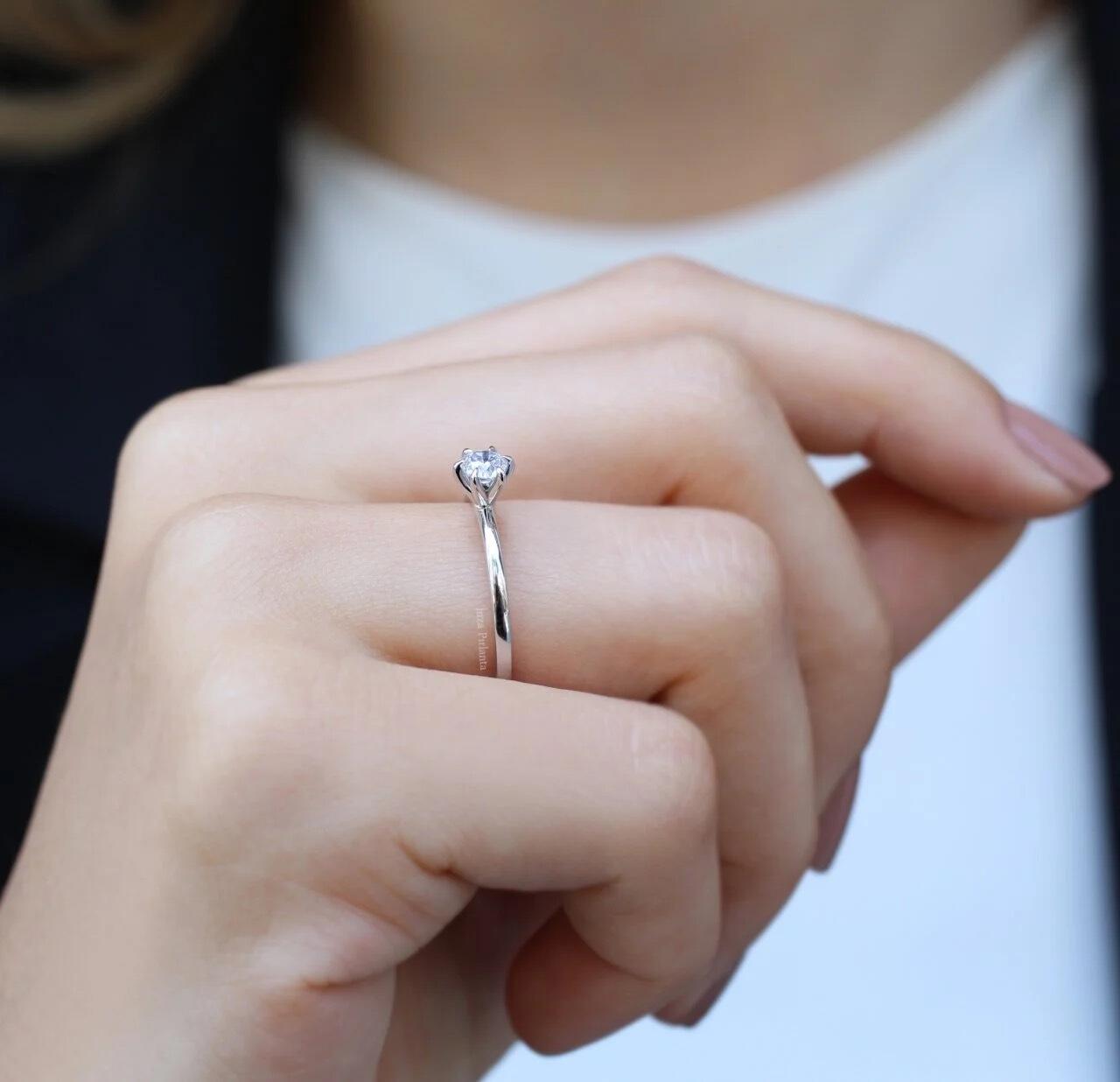 0.30 Carat Diamond Solitaire Ring