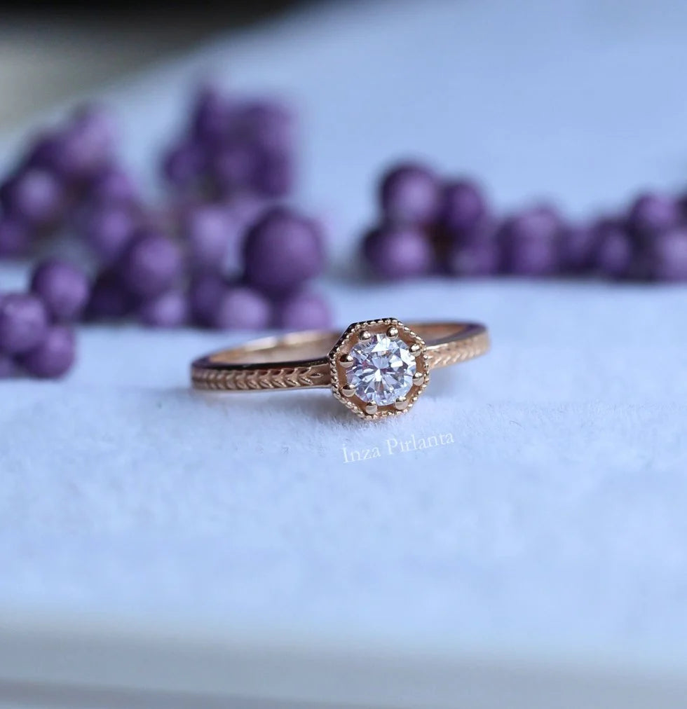 0.30 Karat achteckiger Ähre-Diamantring