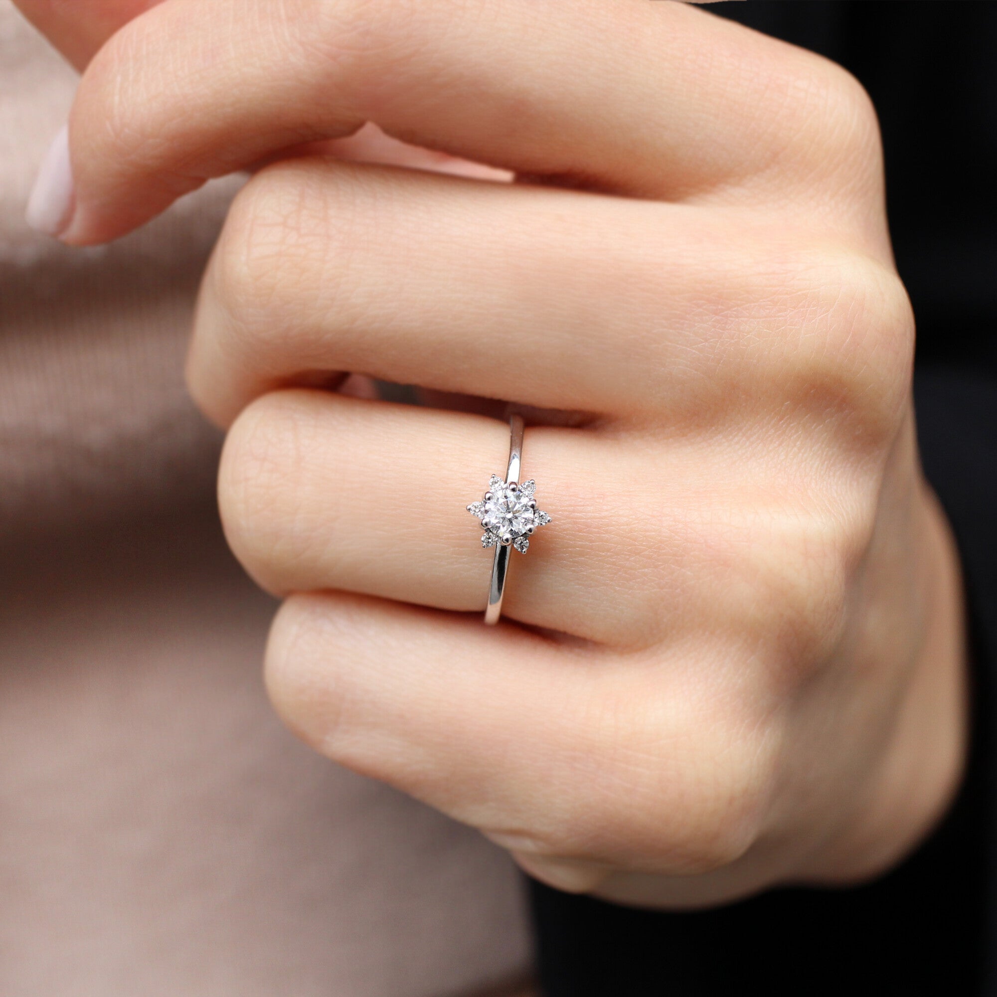 0.35 Karat Vintage Design Schneeflocken-Diamantring