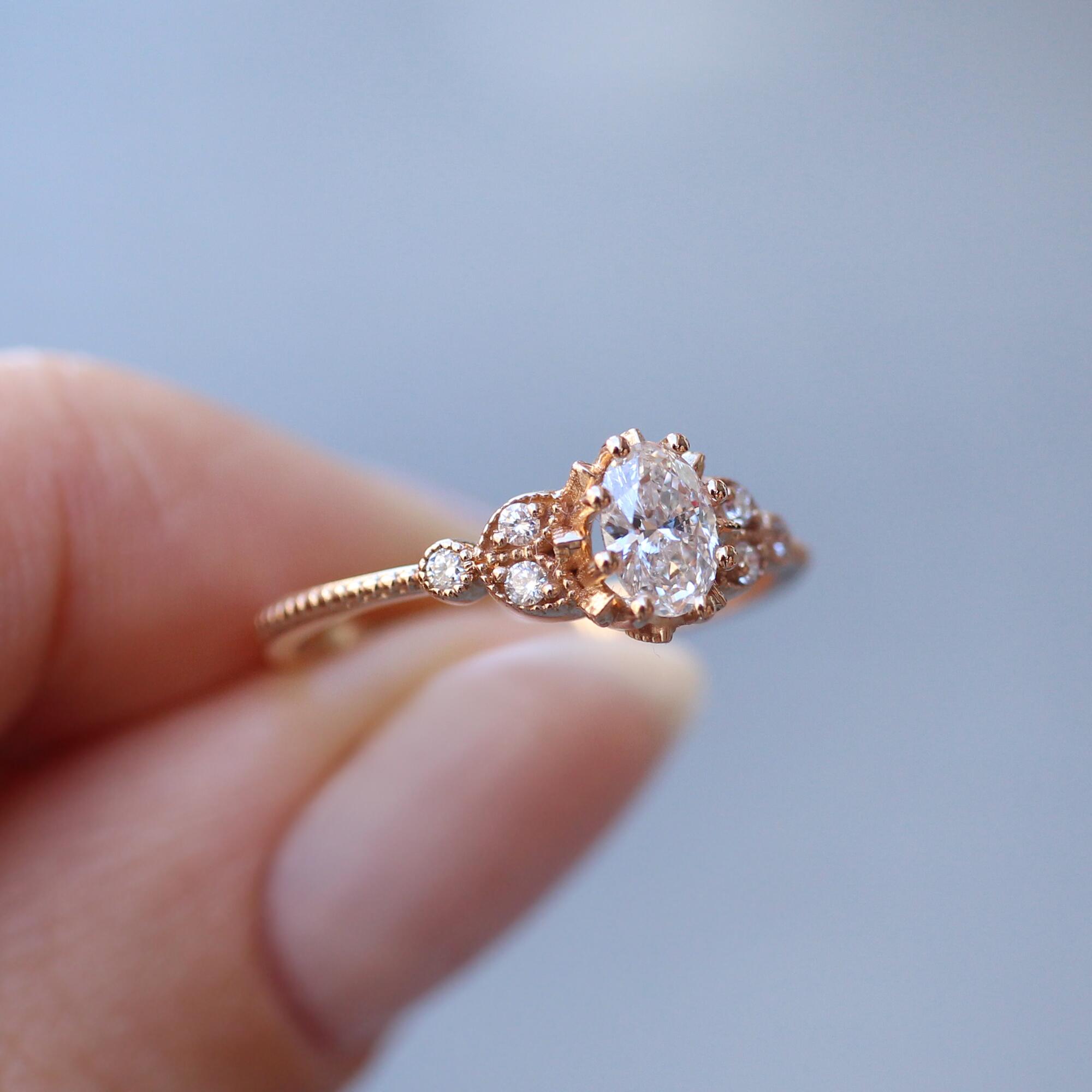0.40 Karat Vintage Alice Design Diamantring