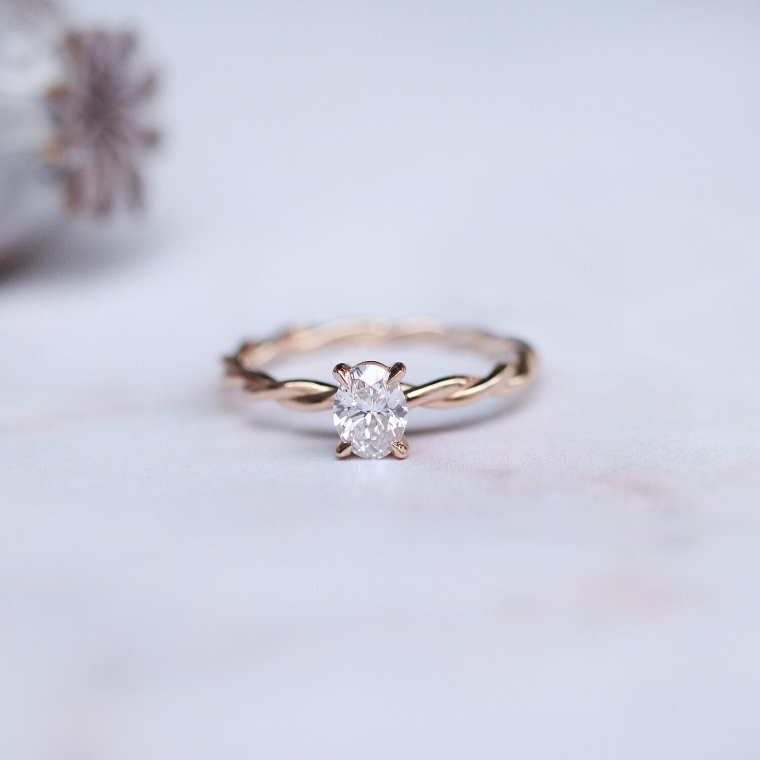 0.40 Carat D VS1 GIA Custom Design Oval Diamond Twist Ring
