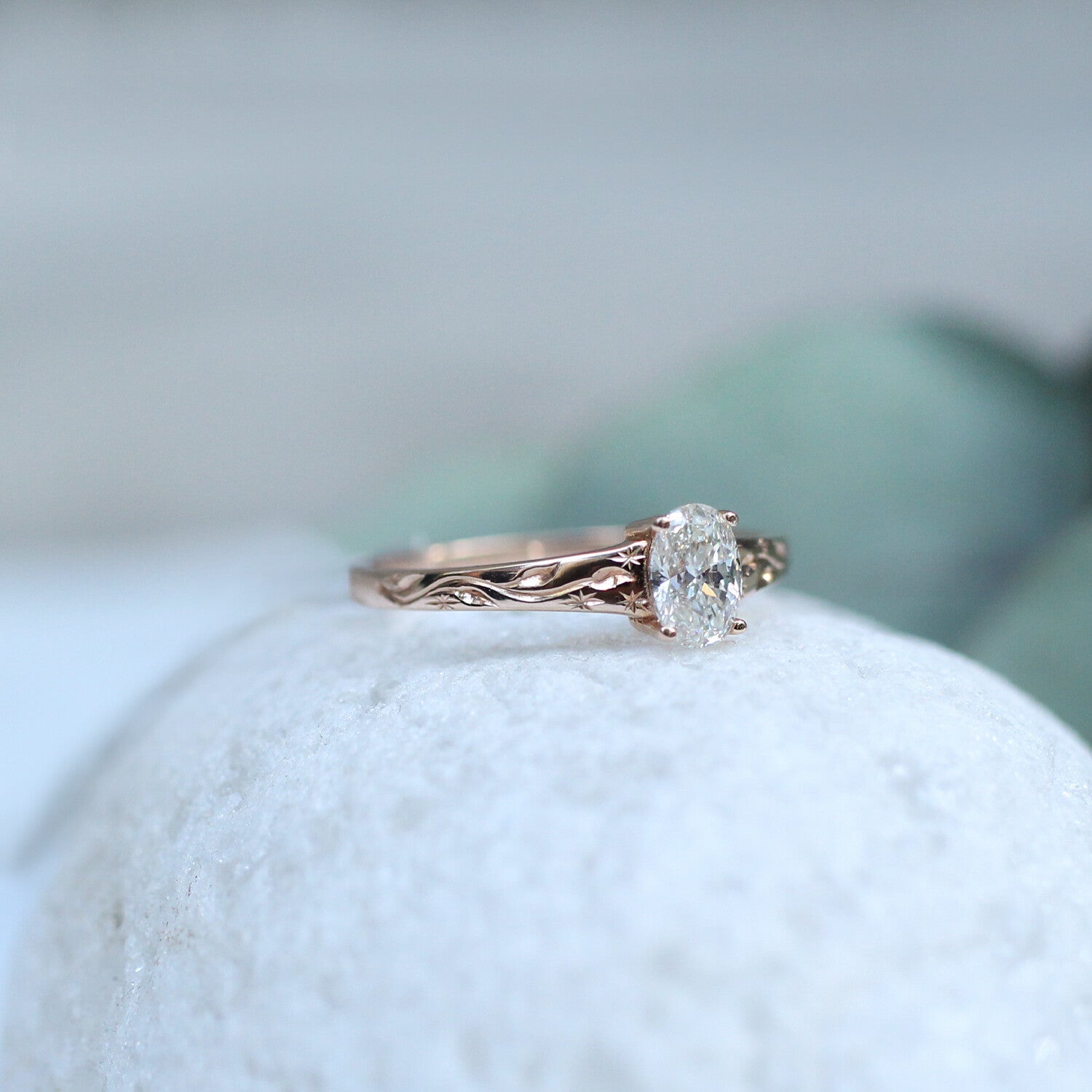 0.40 Carat Vintage Mona Design Diamond Ring