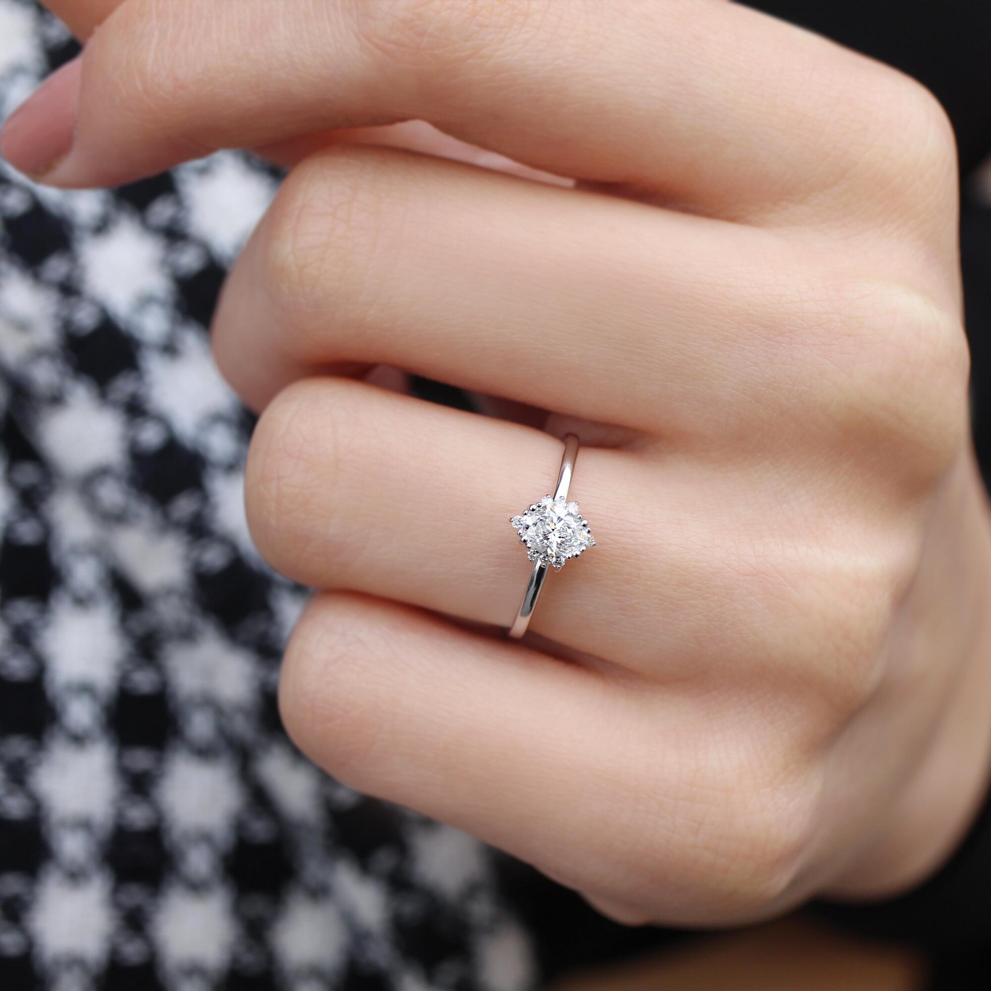 0.45 Carat Vintage Elis Design Diamond Ring