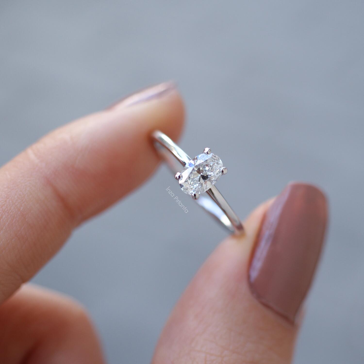 0.50 Carat D VS2 HRD Certified Oval Diamond Solitaire Ring