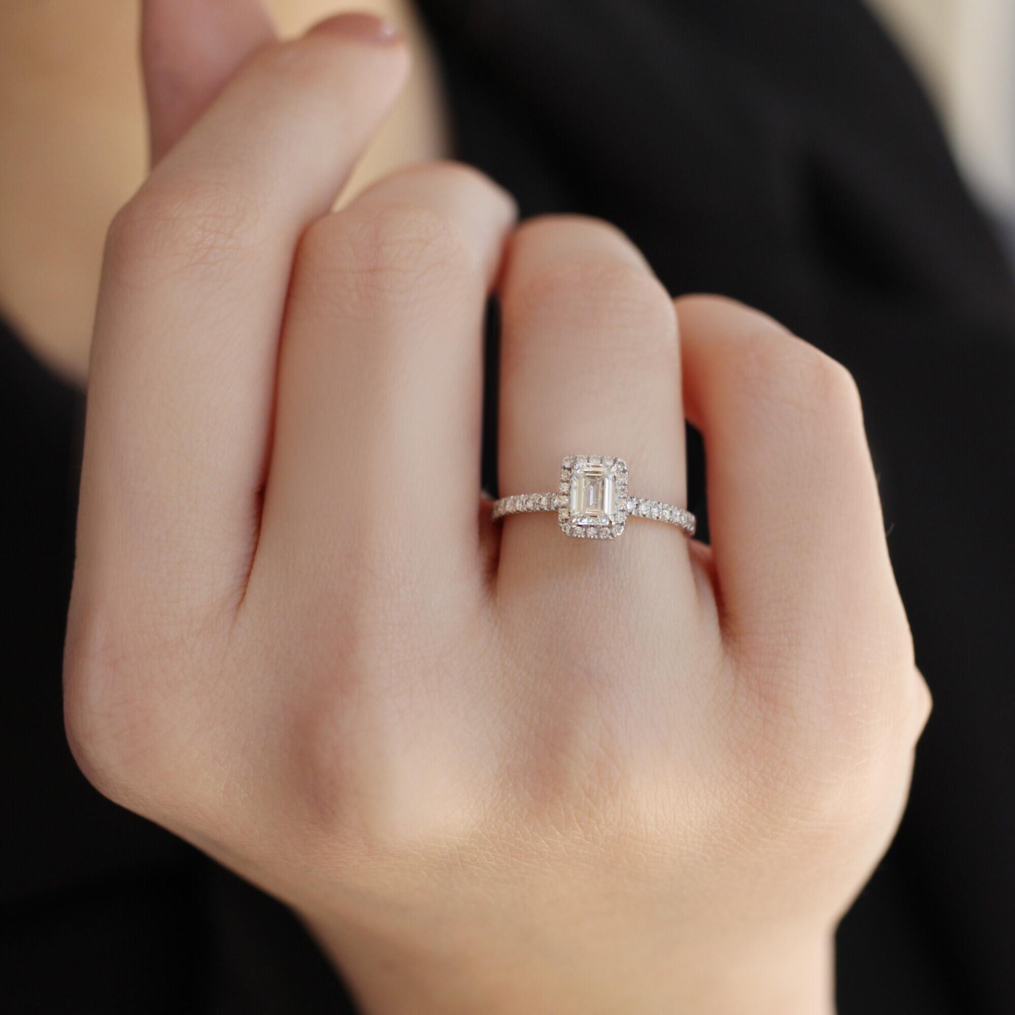 0,70 Karat Smaragd-Diamant-Solitärring