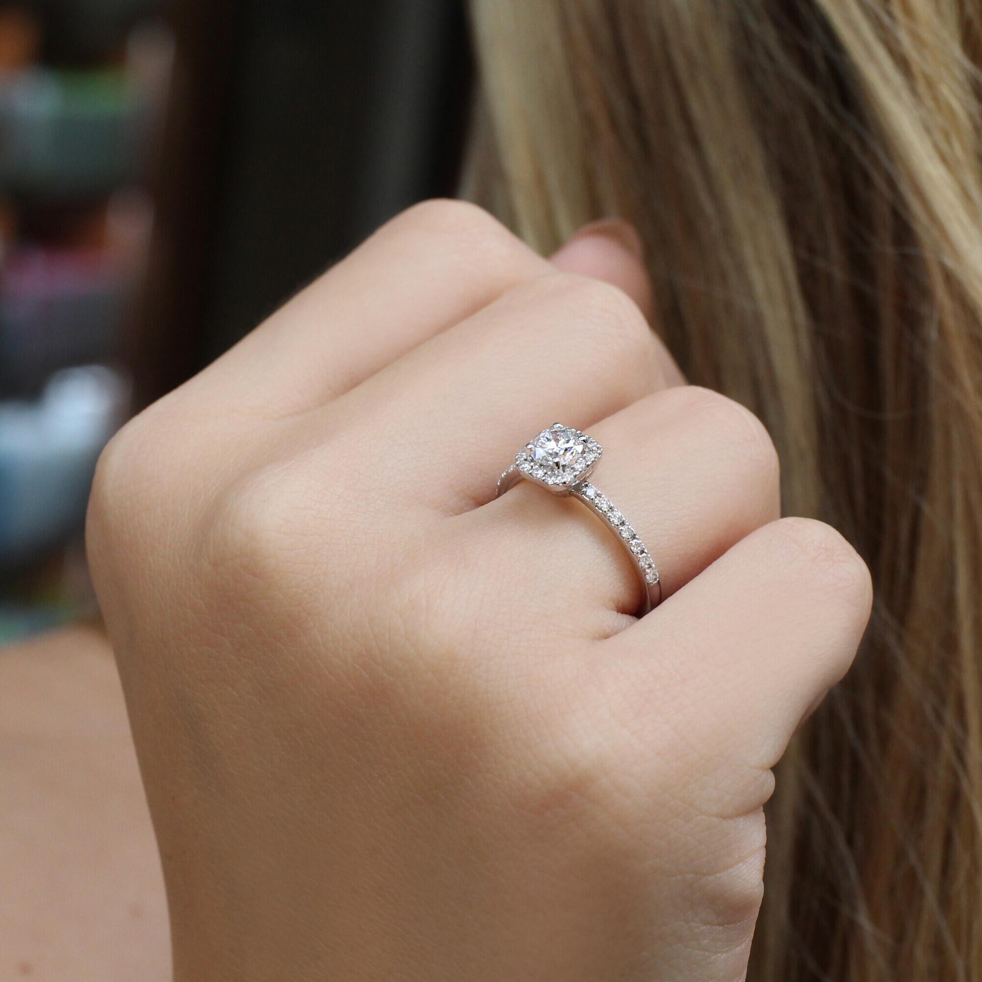 0.75 Karat Diamantring nach Maß