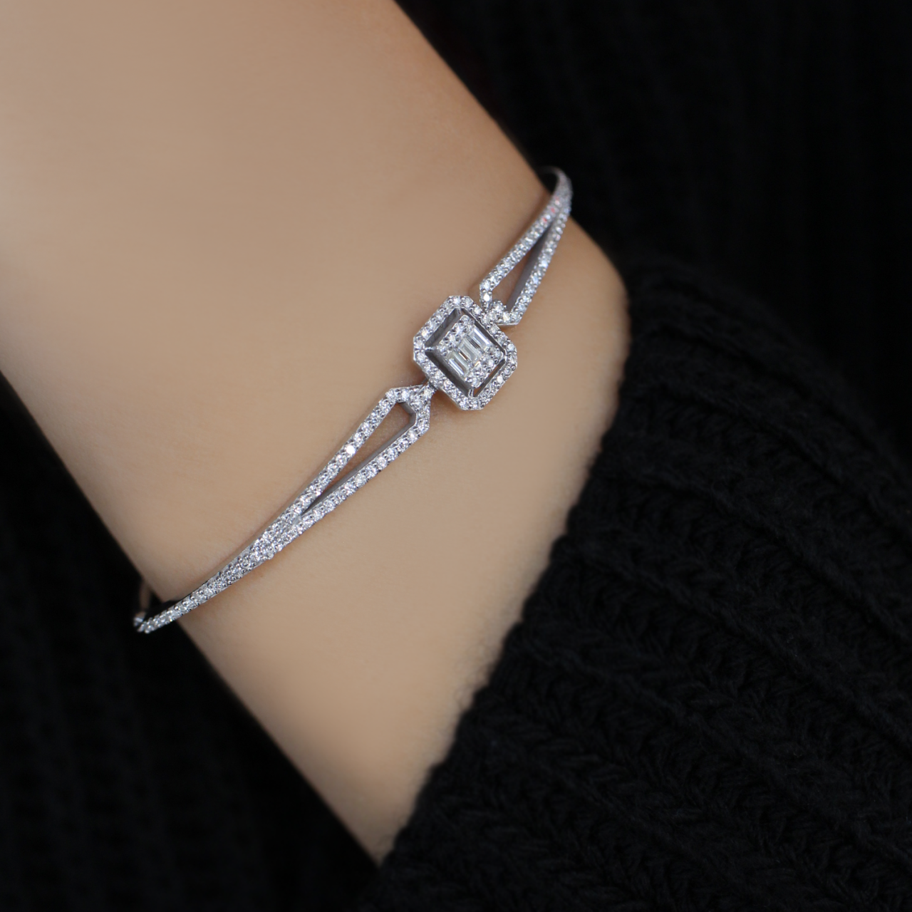 0.75 Carat Diamond Baguette Bangle