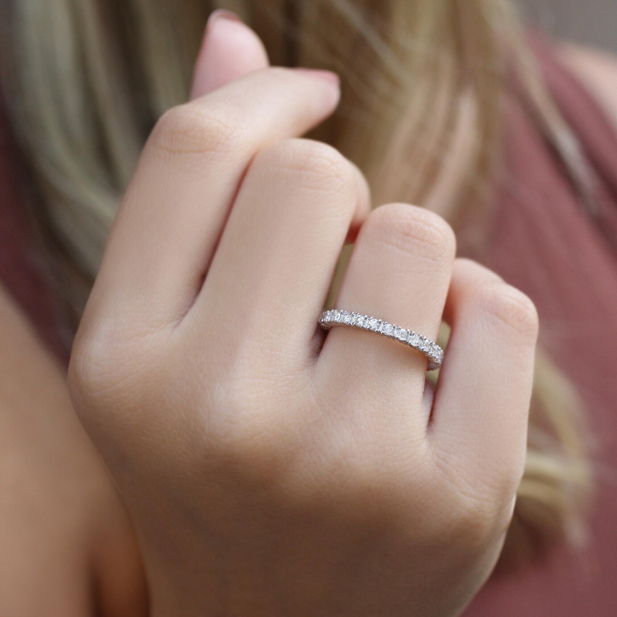 0,75 Karat Diamant Eternity Ring