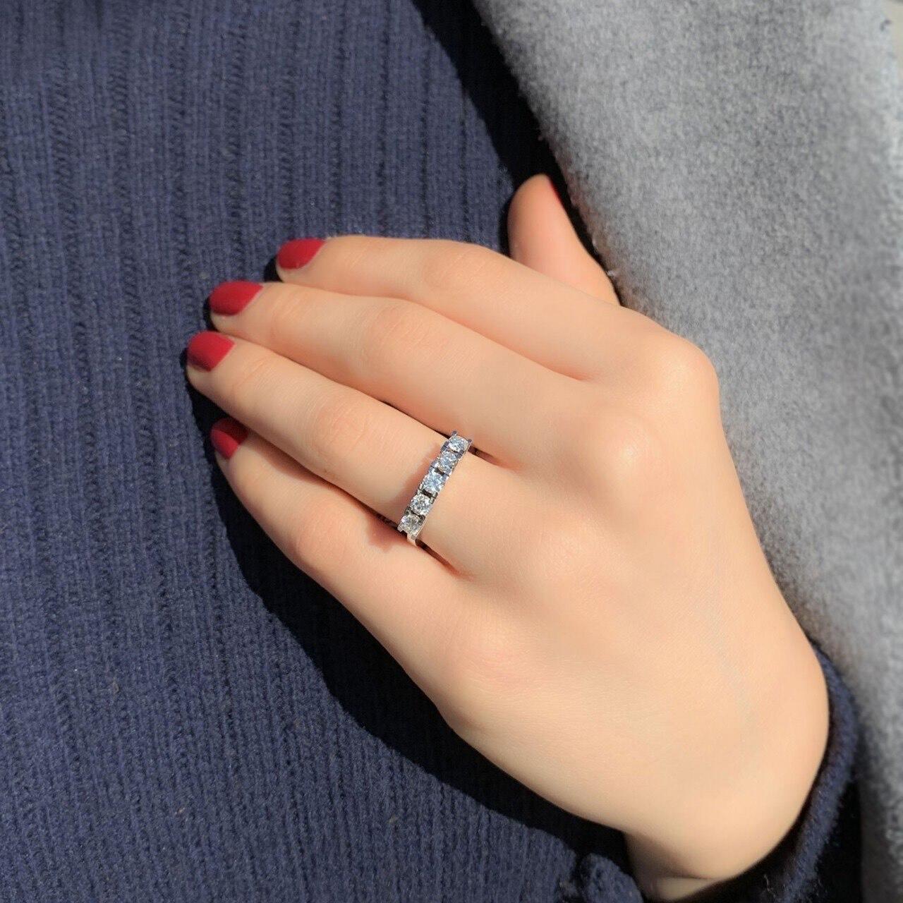 1.00 Carat Diamond Five Stone Ring
