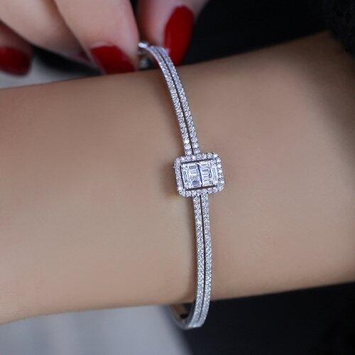 1.10 Carat Diamond Baguette Bangle