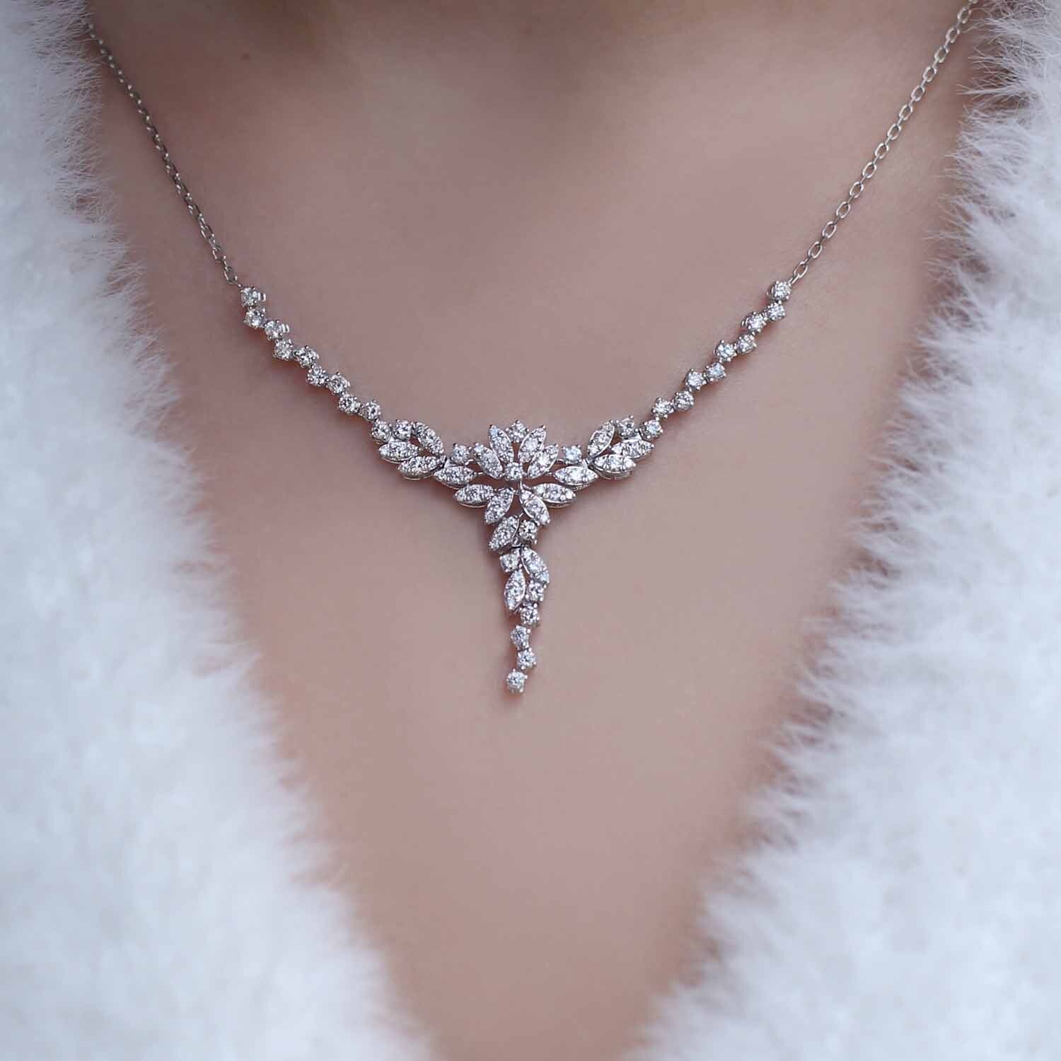 1,45 Karat Spezialdesign Diamant-Halskette