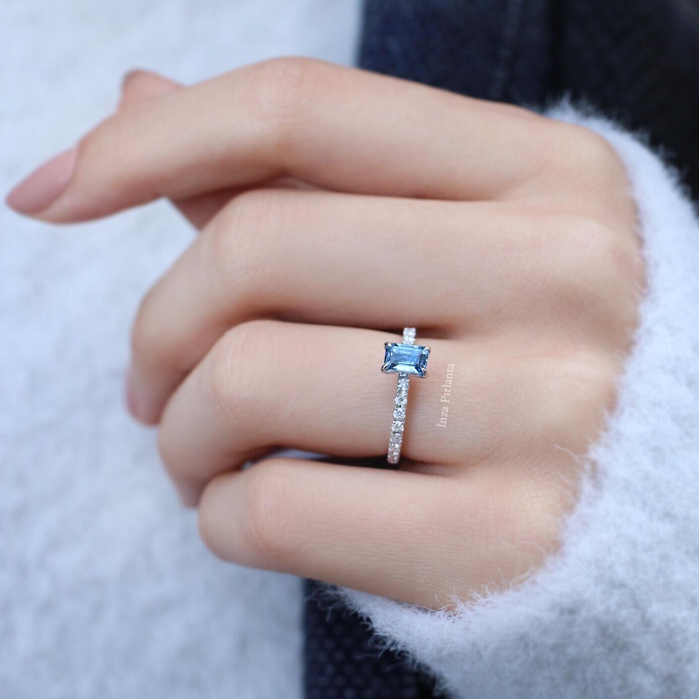 Emerald Aquamarine & Diamond Solitaire Ring