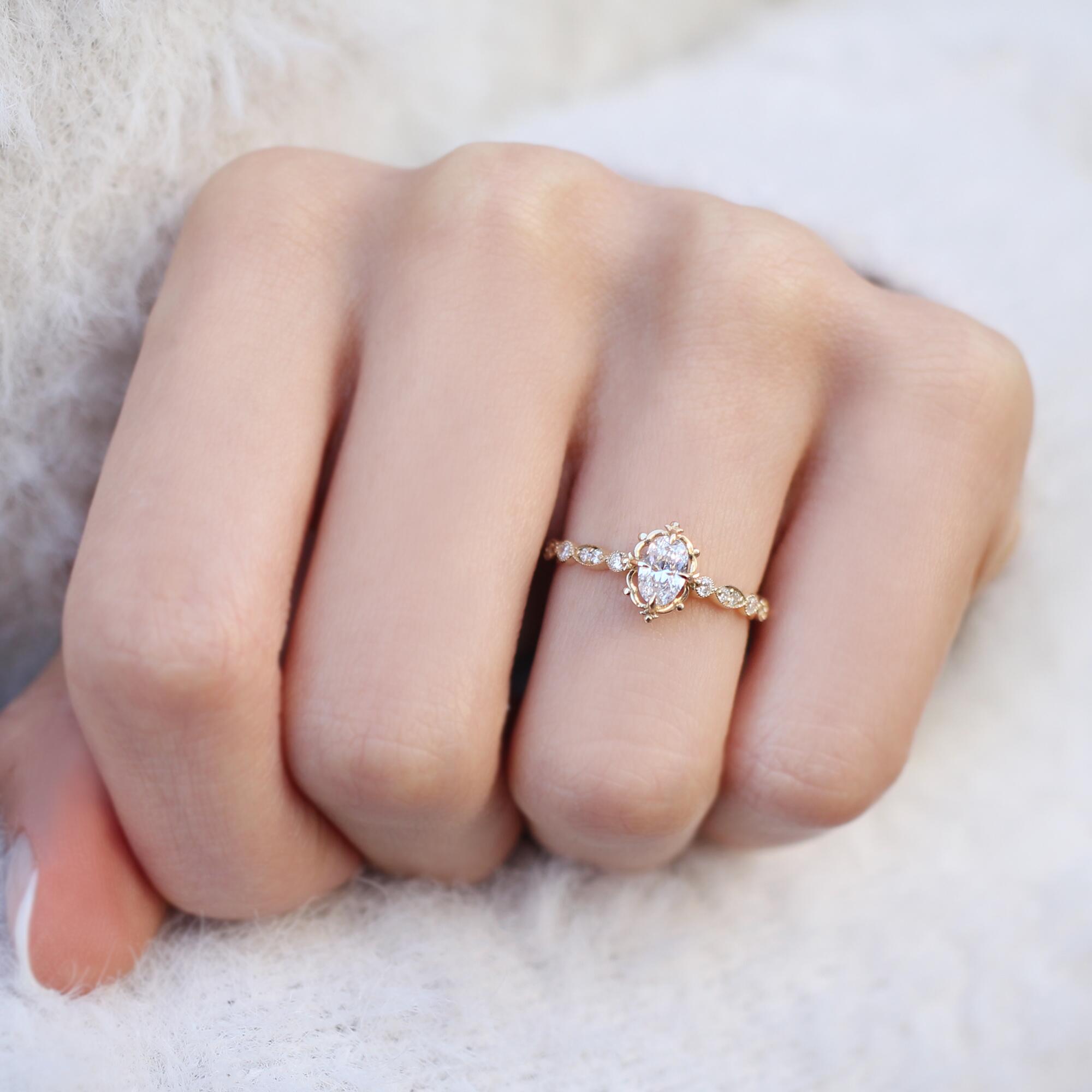 Vintage Aria White Topaz & Diamond Ring