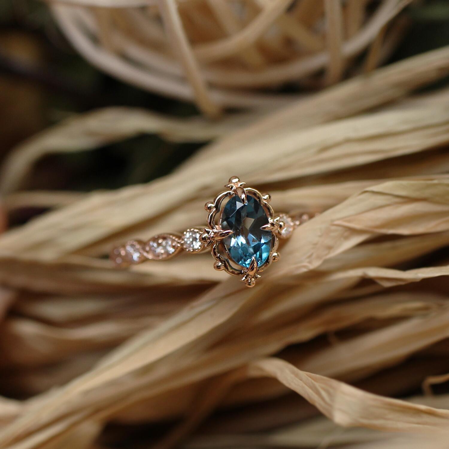 Vintage Aria London Blue & Diamond Ring
