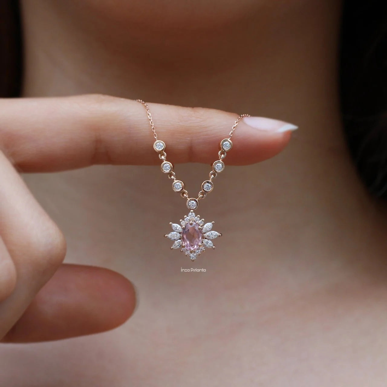 Vintage Artemis Morganit & Diamant Halskette