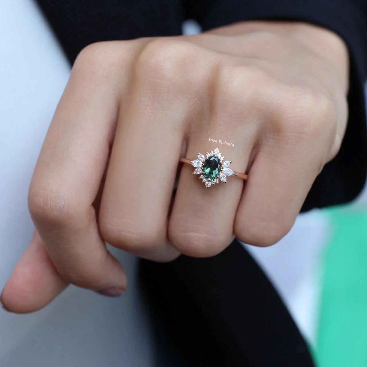 Vintage Artemis Green Tourmaline & Diamond Ring
