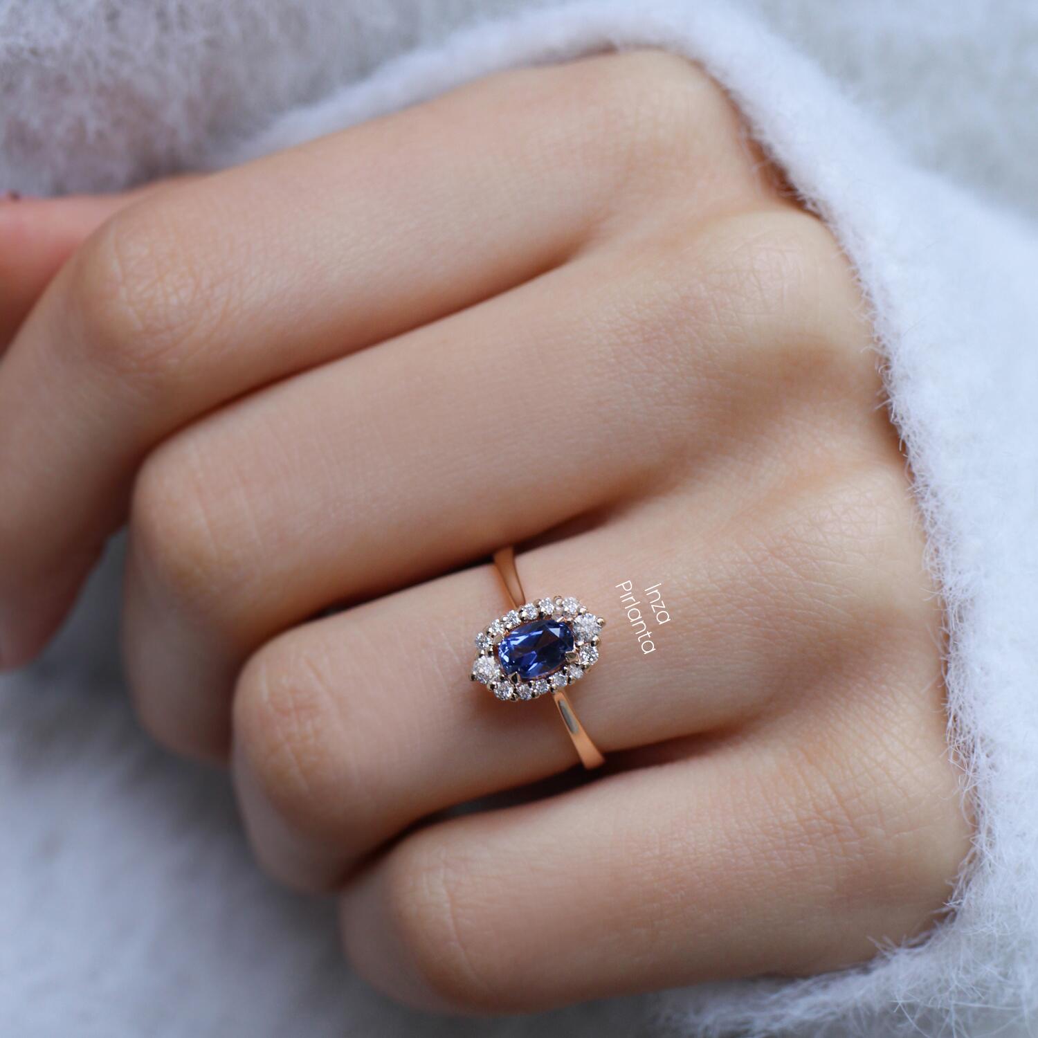 Vintage Blue Topaz & Diamond Ring