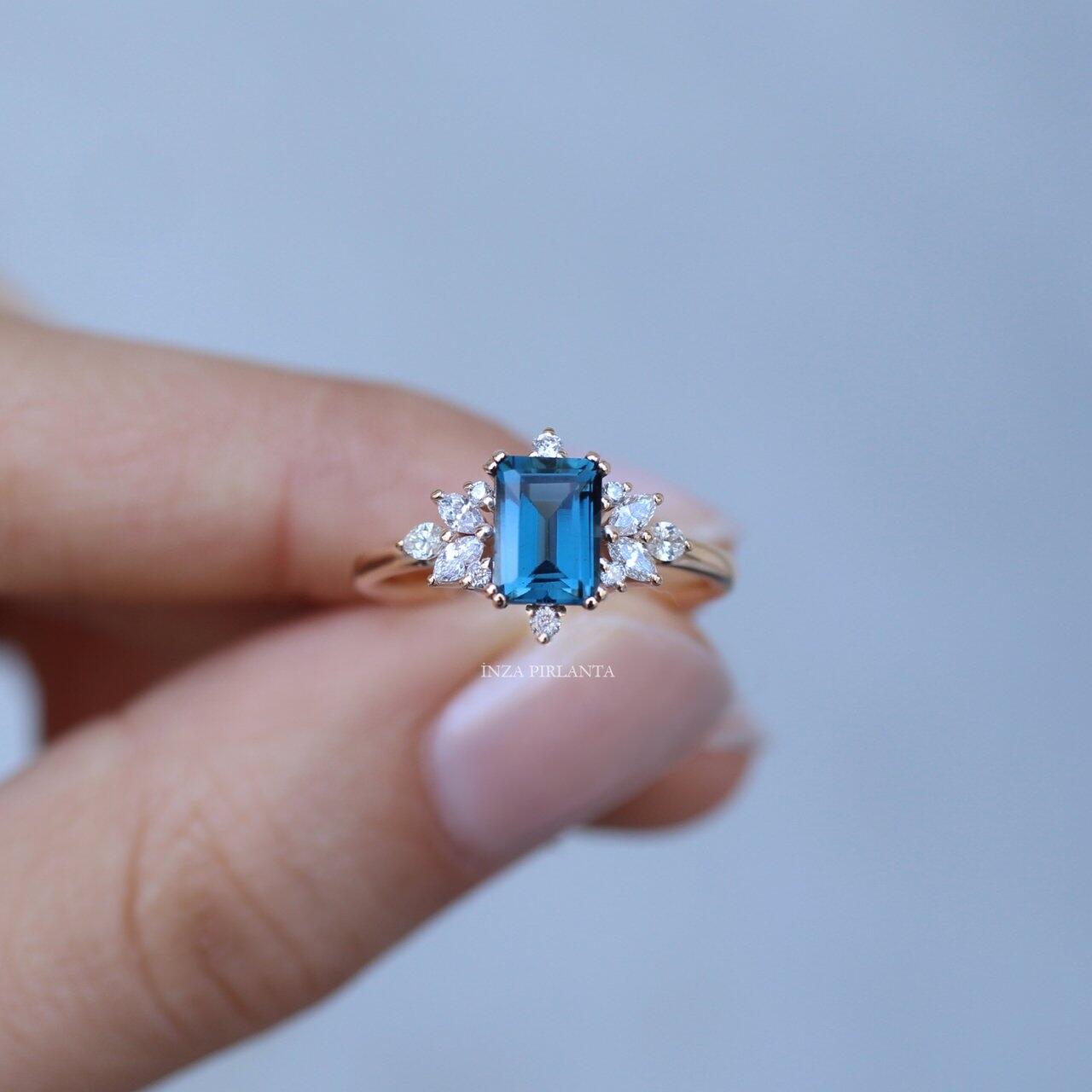 Vintage Flora London Blue & Diamond Ring
