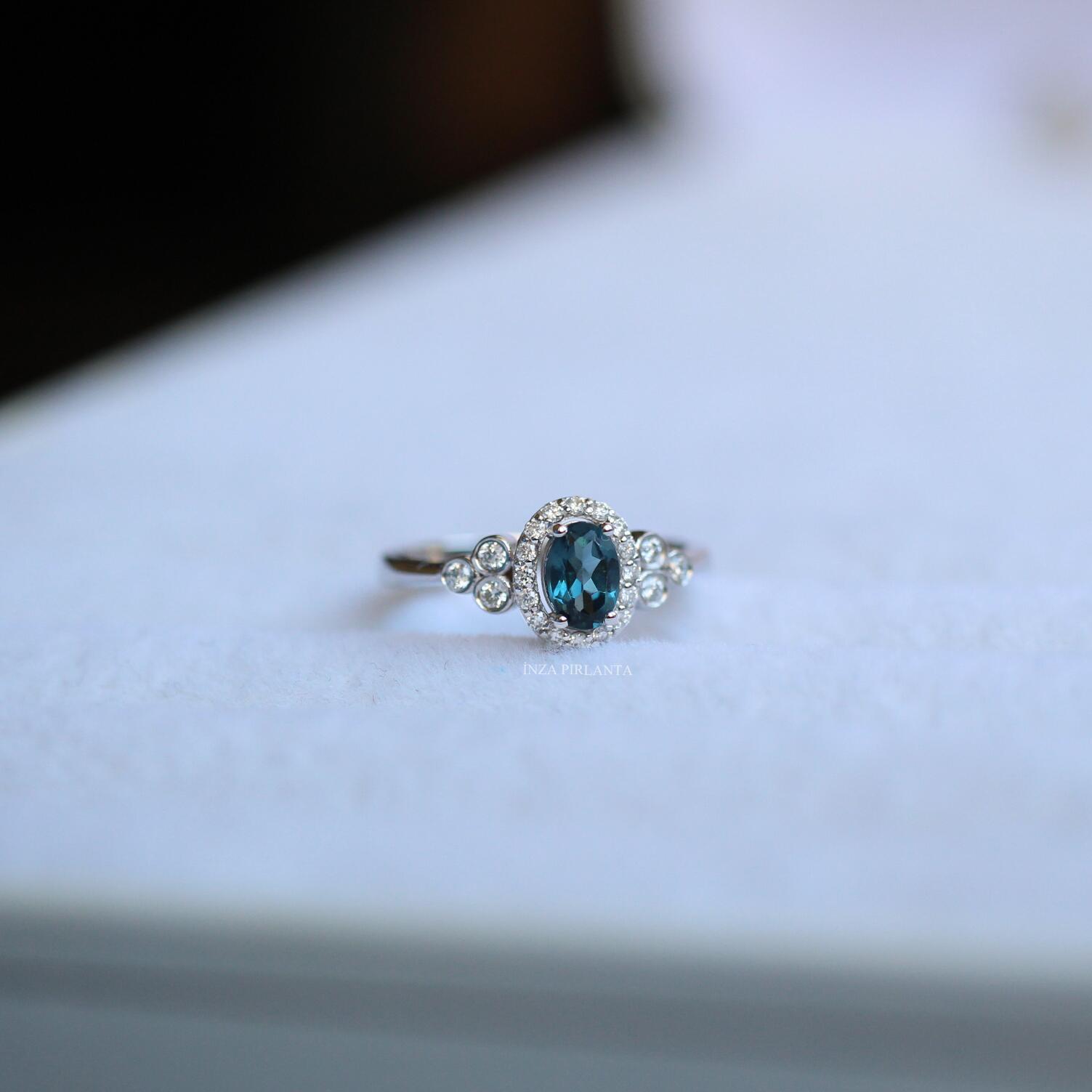 Vintage London Blue & Diamond Ring