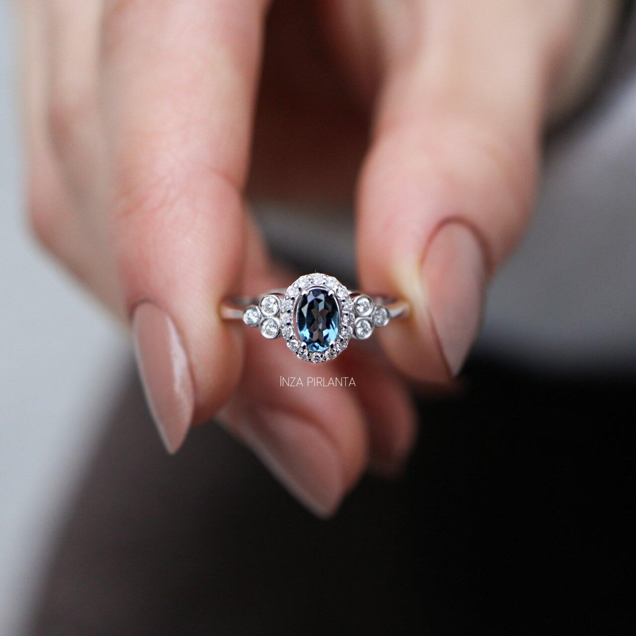 Vintage London Blue & Diamond Ring