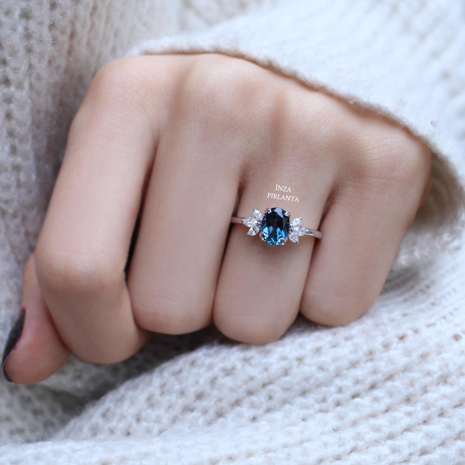 Vintage Lotus London Blue & Diamond Ring