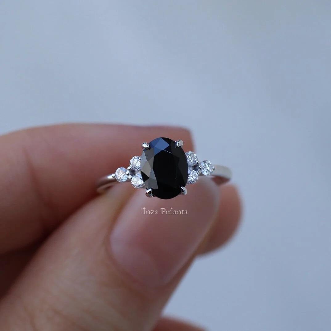 Vintage Black Spinel & Diamond Solitaire Ring