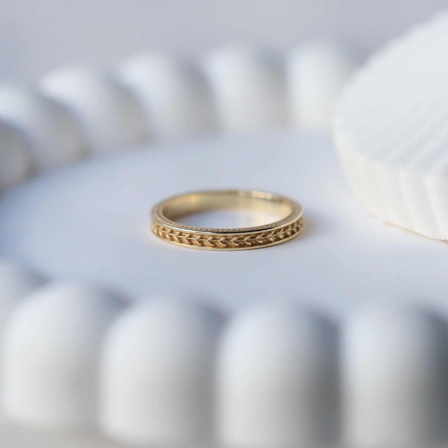 14 Karat Gold Design Jungfrau Ehering